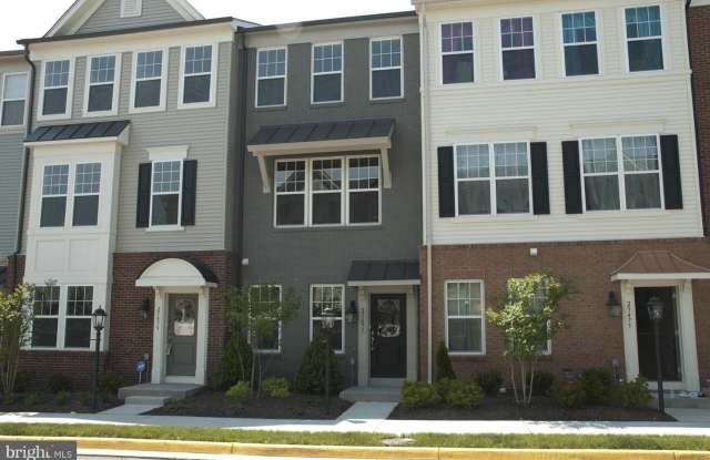 25477 FELTRE TER - 25477 Feltre Terrace, South Riding, VA 20152