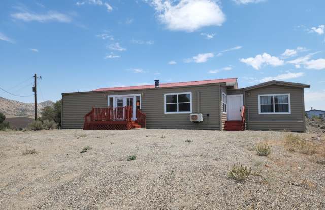 Large manufactured home in Topaz Ranch Estates - 3901 Mica Court, Topaz Ranch Estates, NV 89444