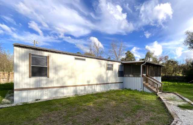 Sweet 2/1 Mobile Home in Marianna w/ Well  Septic photos photos