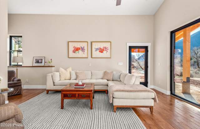 106 Castle View Drive Gallery 4