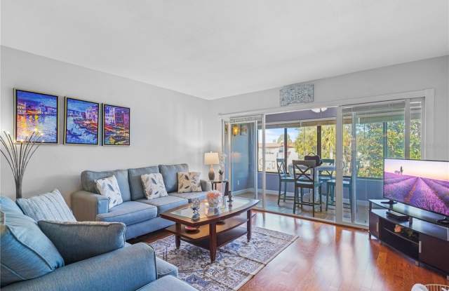 1750 BELLEAIR FOREST Drive Gallery 4