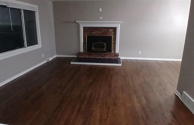 SELF Tours Available! Raytown  Large SF House photos photos