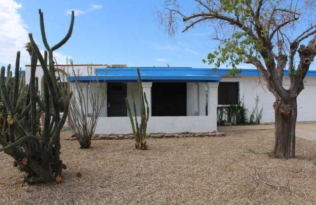 4249 East Saint Anne Avenue Gallery 2