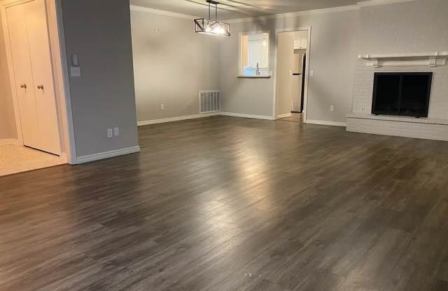 6211 N Miller Ave photos photos