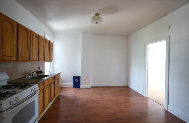 573 AVENUE E photos photos