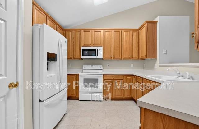 6219 Black Willow Dr Gallery 2
