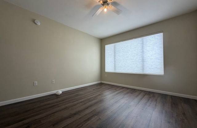 Charming 2 bedroom 2 bathroom condo Gallery 3