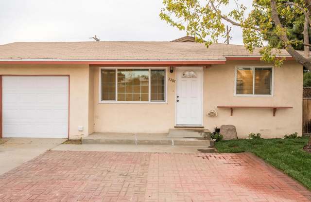 2207 East Daily Drive photos photos