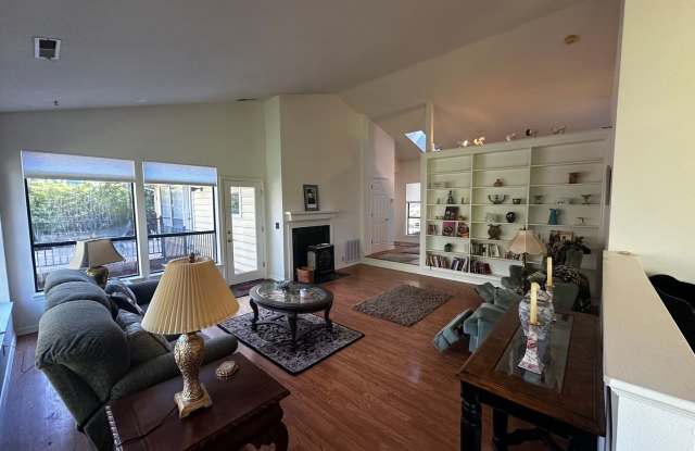 Light Filled 4 Bedroom 2.5 Bathroom Two-Story House photos photos