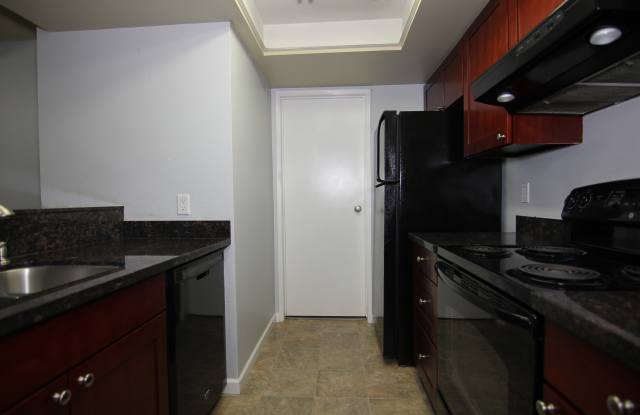 701 SW 5th Ct B-206 Gallery 3