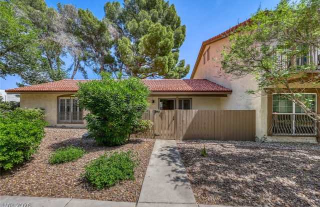 3173 Pinehurst Drive Gallery 1
