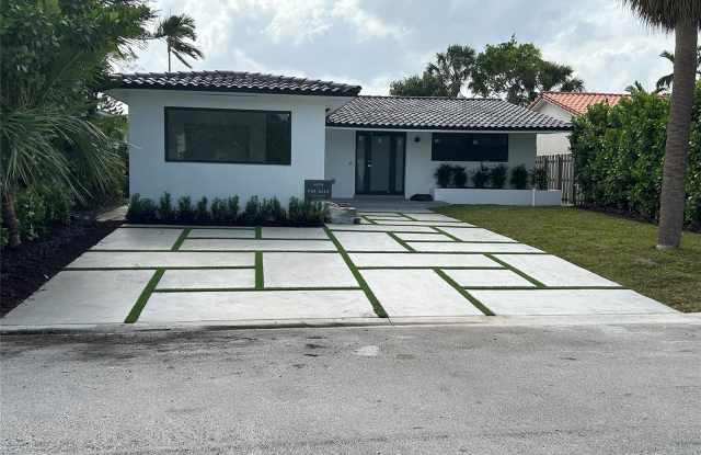 9232 Byron Ave - 9232 Byron Avenue, Surfside, FL 33154