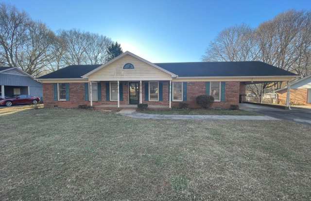 3 bedroom 2 bathroom house available now! Bonus Room! photos photos