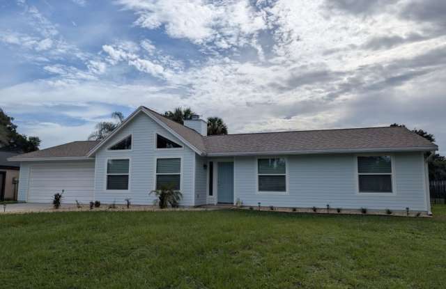 1 Story 3 Bed/2 Bath Large Home, Screened Porch, Fenced Yard photos photos