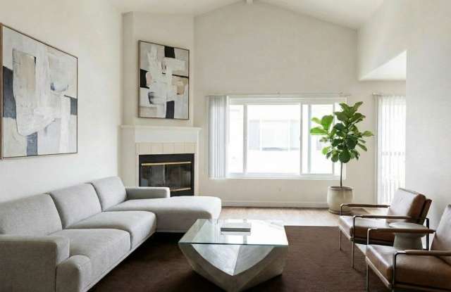 STUNNING 2BD/2BA TOWNHOME IN CROWN POINT! 1 CAR GARAGE/1 CARPORT SPACE INCLUDED! $4,195/mo photos photos