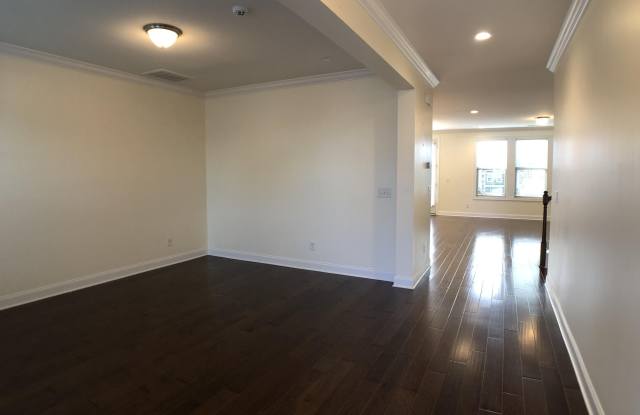 1522 Paros Hill Lane Gallery 2