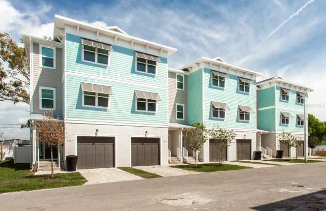 1273 SAVONA DRIVE NE photos photos