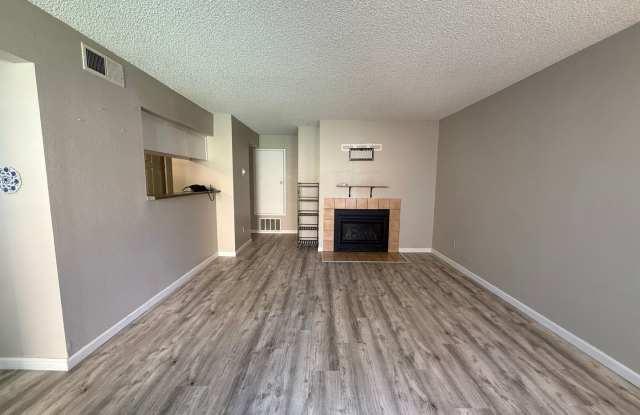Spacious townhouse in gated community of Sparks. Gallery 4