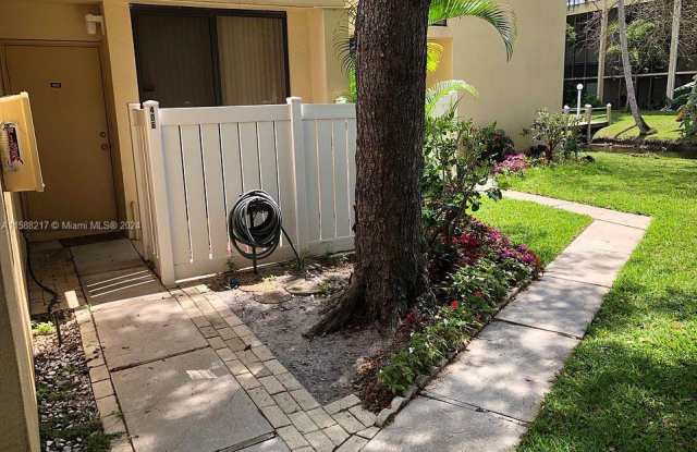 2941 Sw 87th Ave - 2941 Southwest 87th Avenue, Davie, FL 33328