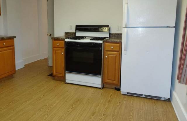 2 Bedroom Duplex in Moline Gallery 2