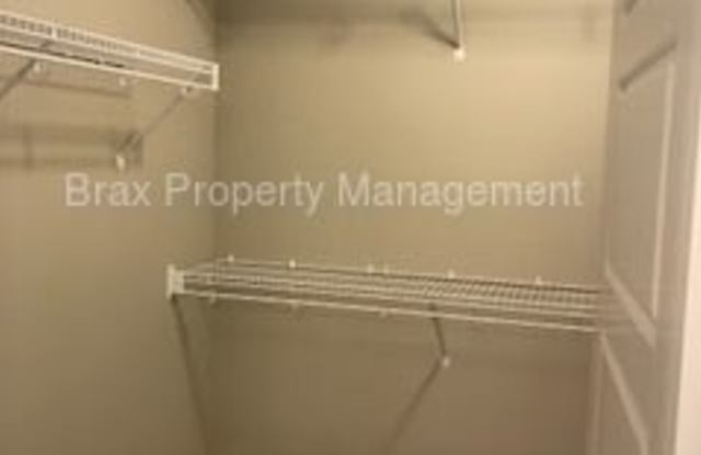 1667 N Eagle Valley Ln Gallery 4