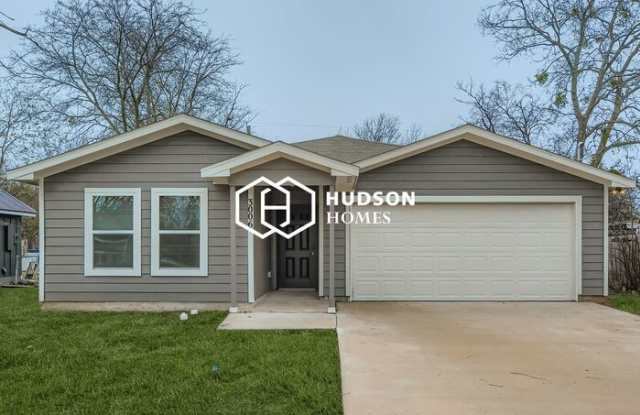 3006 Walnut Street - 3006 Walnut Street, Greenville, TX 75401