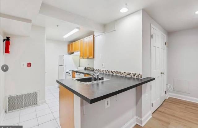 2303 17TH Street NW Gallery 4