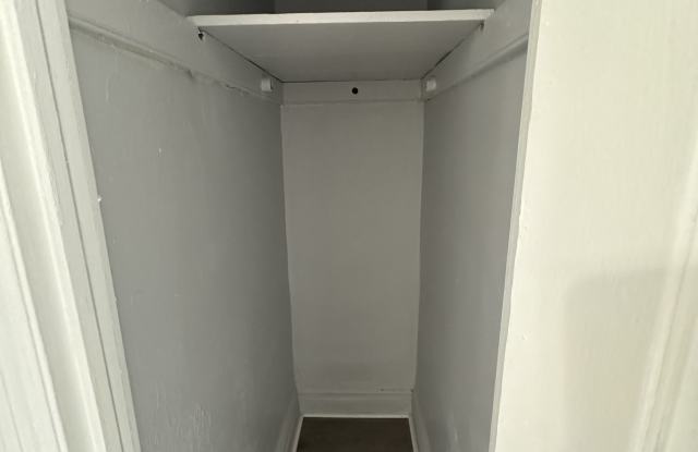 159 Hutton St Gallery 3