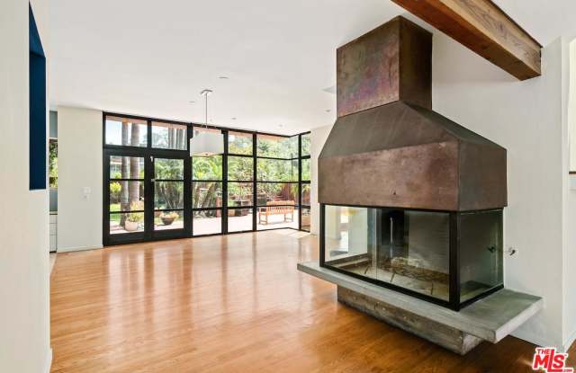 314 MESA Road Gallery 2