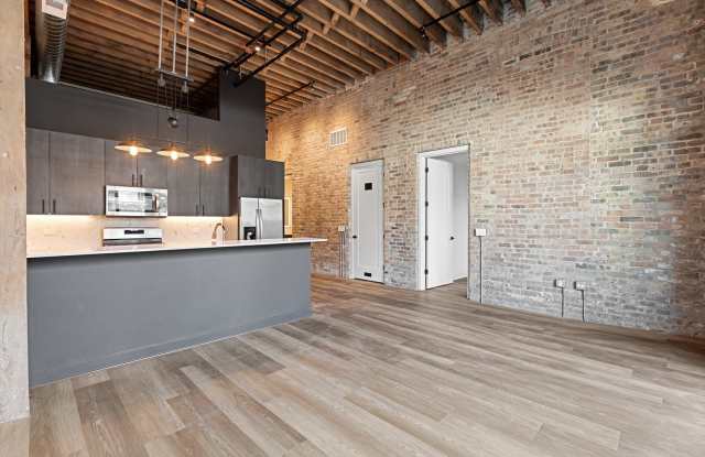 818 N Wolcott Avenue Gallery 2