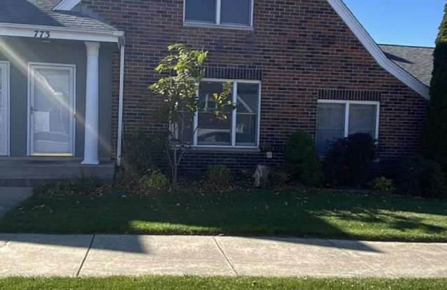 773 Kenmare Parkway - 773 Kenmare Parkway, Crown Point, IN 46307