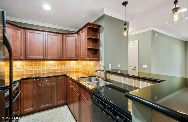 23663 Park Capri - 23663 Park Capri, Calabasas, CA 91302