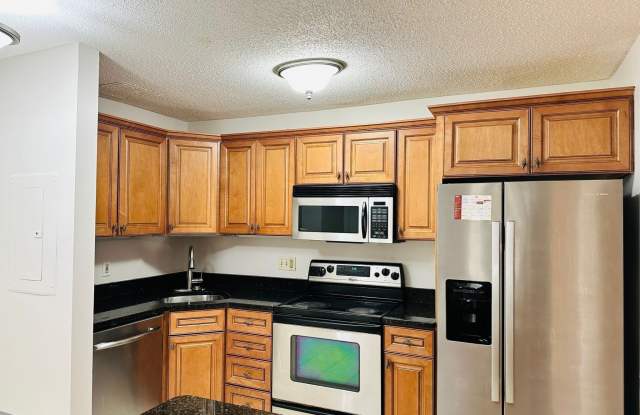 450 Brookside Dr Gallery 3