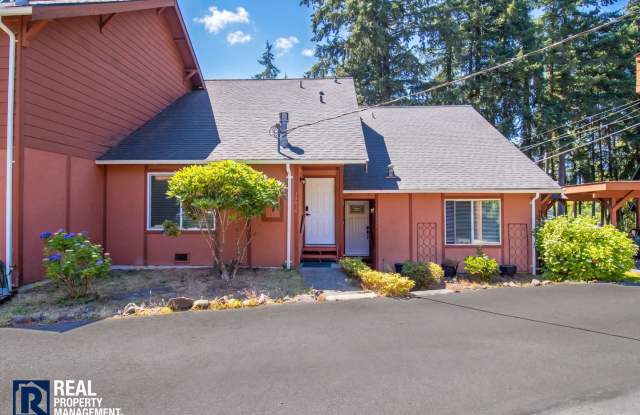 Freshly Updated Gig Harbor Townhome Near the Waterfront! photos photos