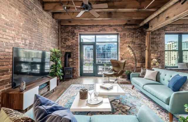 1801 Wynkoop st photos photos