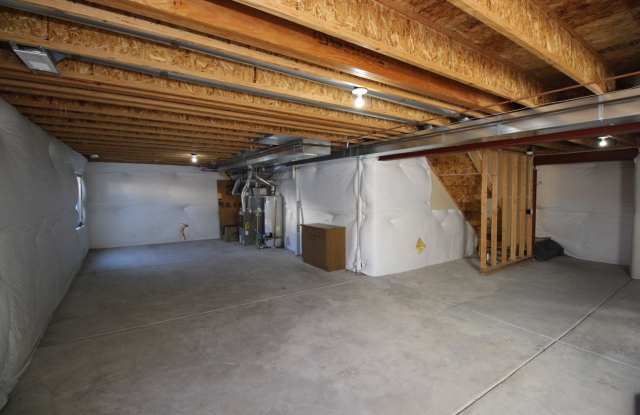 Newly Remodeled 3 Bedroom Home in Claremont Ranch! photos photos