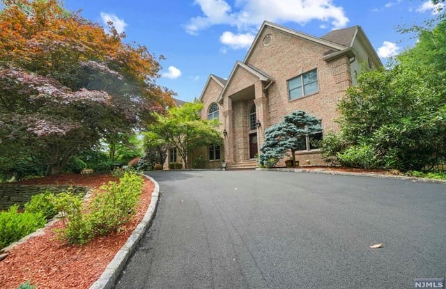 163 Dewolf Road - 163 Dewolf Road, Old Tappan, NJ 07675