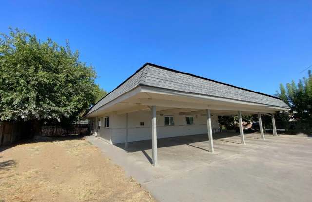 2775 Muir Ave photos photos