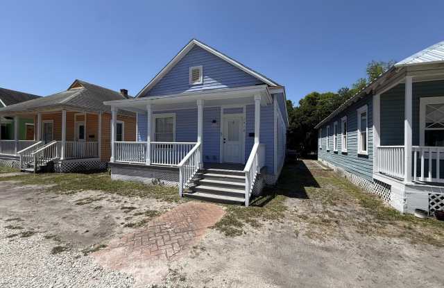 1918 REDELL Street photos photos