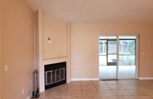 1807 Lake Crest Avenue Gallery 3