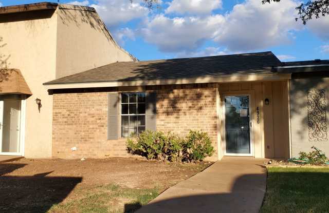 Cozy 2 bed, 2 bath home in SOUTHLAND PARK ADDITION! - 4926 Blue Ridge Trail, San Angelo, TX 76904