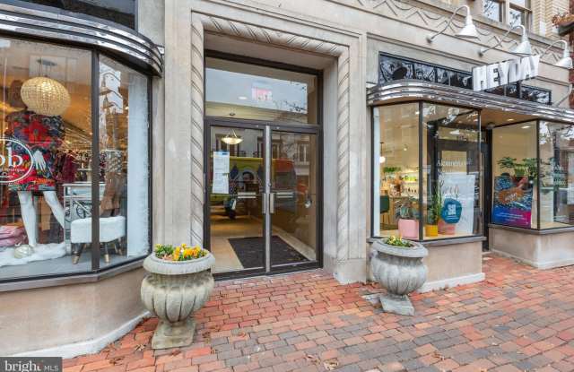 815 KING Street Gallery 2