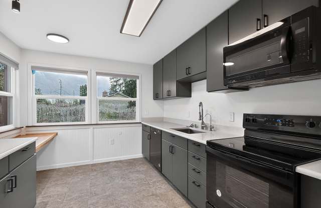 12705 Evanston Avenue North - 12705 Evanston Avenue North, Seattle, WA 98133