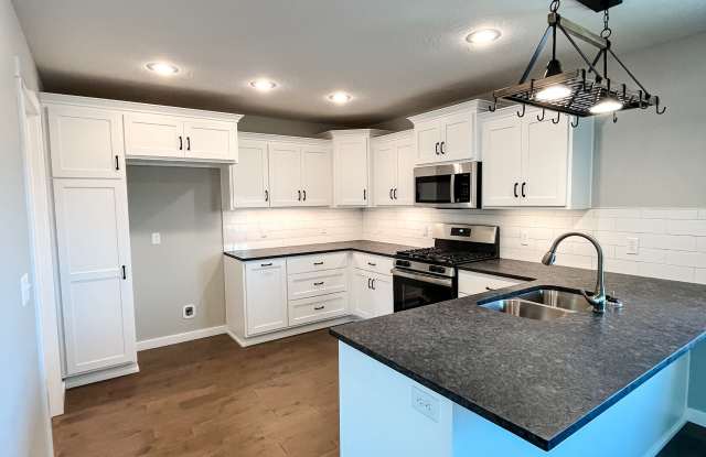 844 S Eastridge Gallery 3