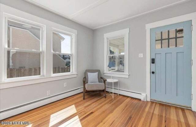 1708 A Street Gallery 4