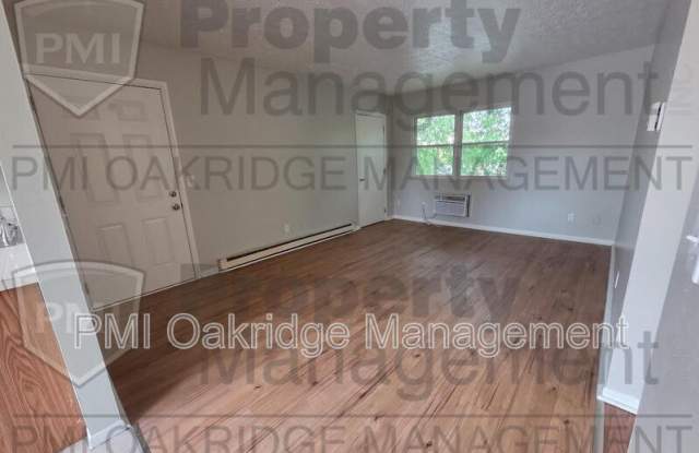 1251 Hilltop Cir Gallery 3