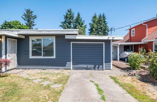 1915 5th Ave SE Gallery 3