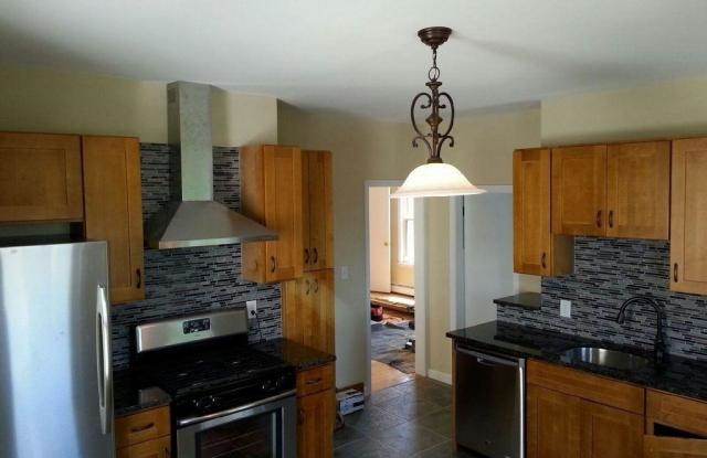 18 Rossmore St. - 18 Rossmore Street, Somerville, MA 02143 18 Rossmore St. - 18 Rossmore Street, Somerville, MA 02143