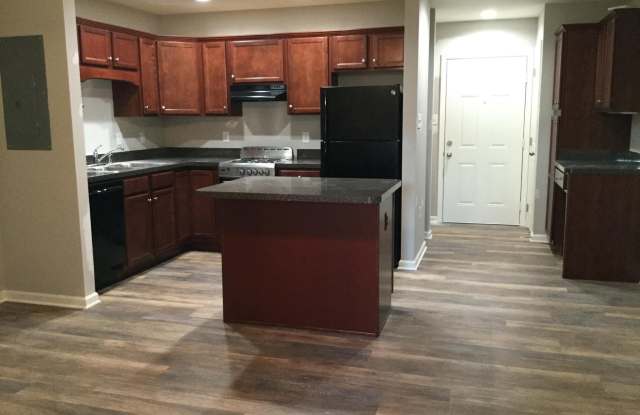 143 N FORT Street unit: 2 photos photos