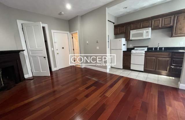 250 Newbury St. photos photos